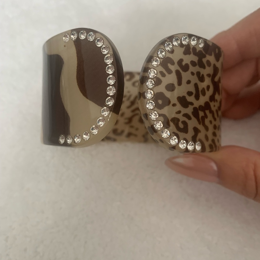 Cuff bracelet - Picture 3 of 3